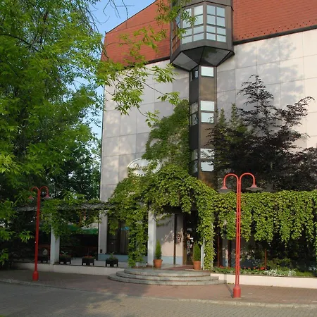 Go Cracow 度假村 3*